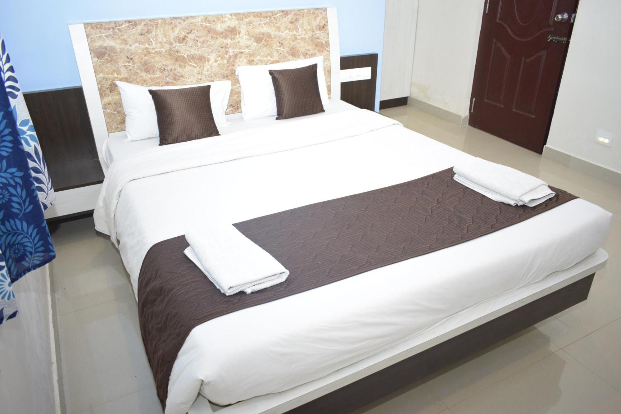 Bouvana Residency Pondicherry Bagian luar foto