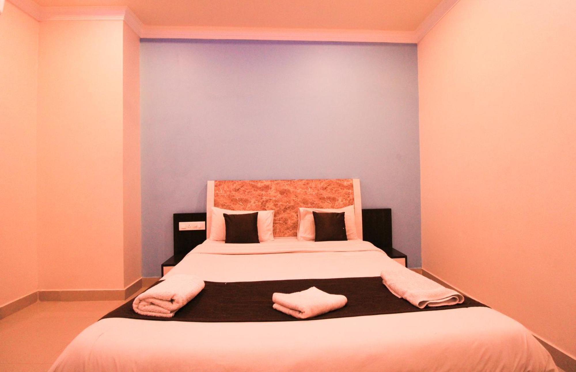 Bouvana Residency Pondicherry Bagian luar foto