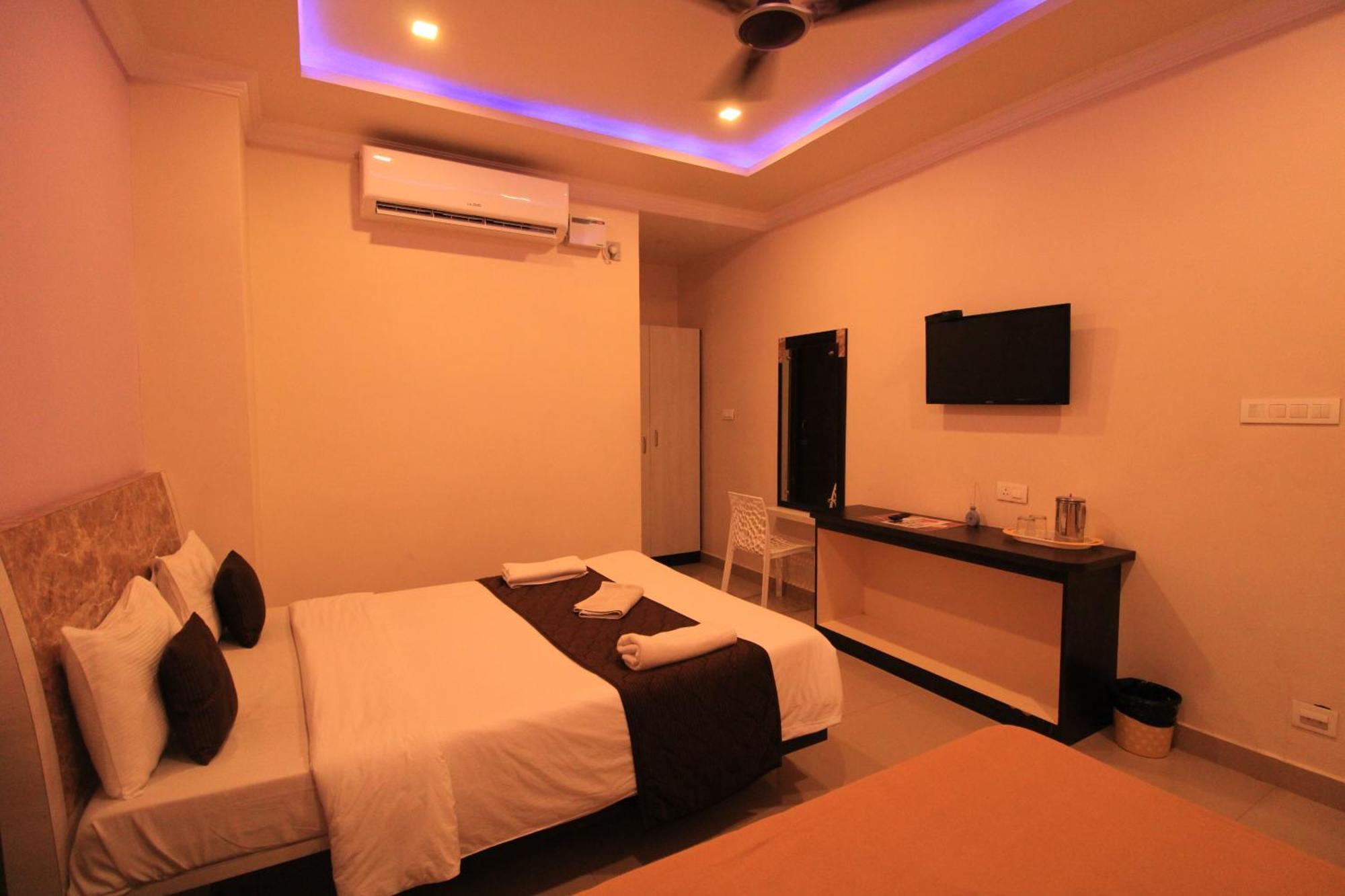 Bouvana Residency Pondicherry Bagian luar foto