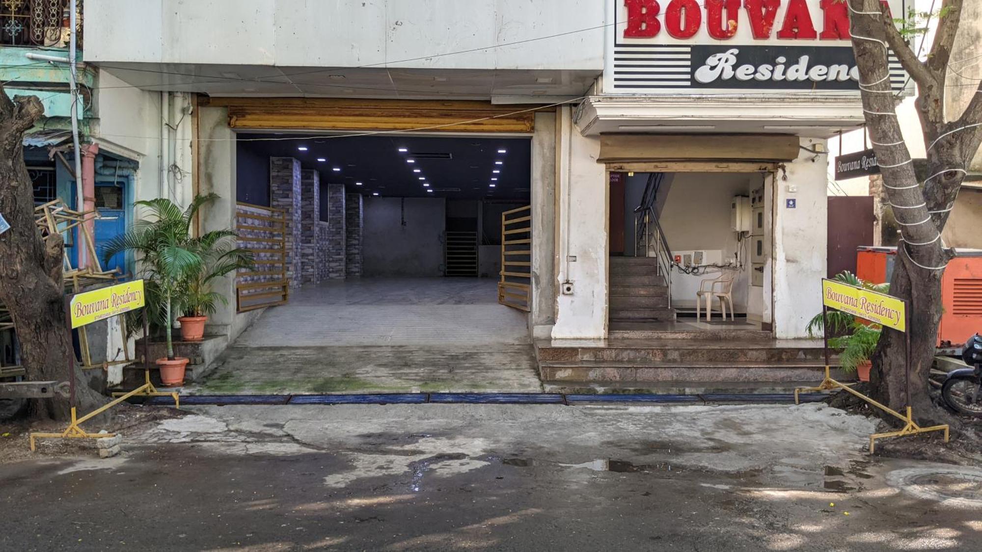 Bouvana Residency Pondicherry Bagian luar foto